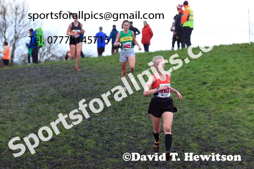 Senior womens 2023 North Eastern Cross Country Champs., Temple Park, South Shields. Photo: David T. Hewitson/Sports for All Pics